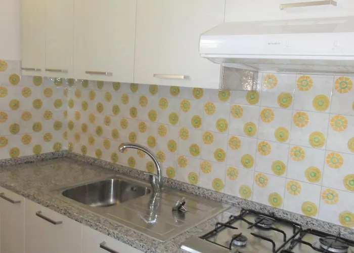 Willa With Shared Pools